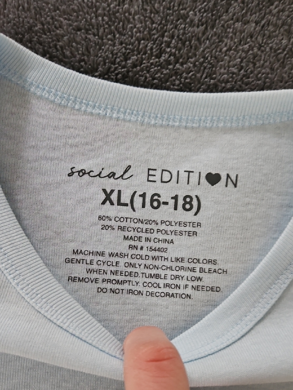NWT Graphic Tee - Picture 2 of 10